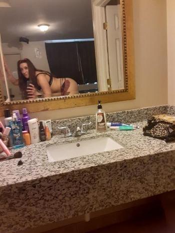 Ailahnna, 33  female escort, Tacoma