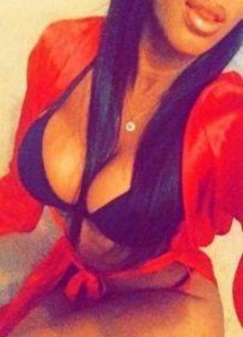 Sugar, 24  female escort, Tacoma