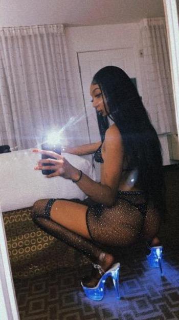 Fiji, 22  female escort, Tacoma