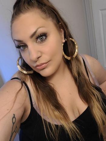 Trina, 36  female escort, Tacoma