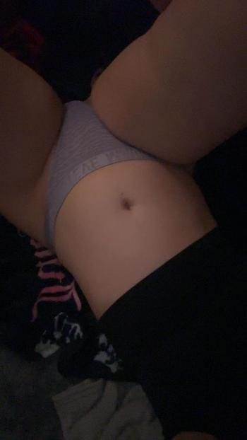 Flower, 21  female escort, Tacoma