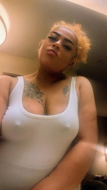 Honey, 30  female escort, Tacoma