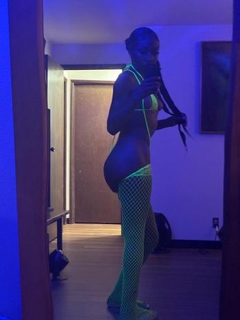 kaela, 24  female escort, Tacoma