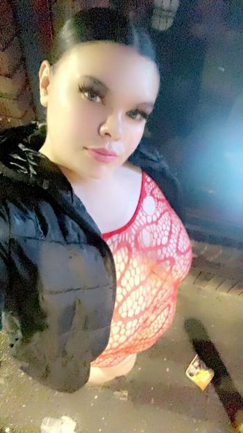 Snowflake , 22  female escort, Tacoma