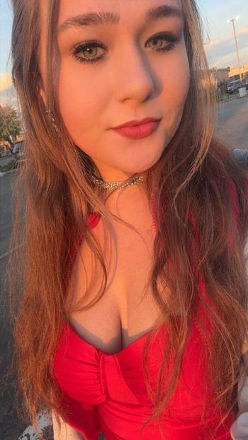 Nevaeh, 21  female escort, Tacoma