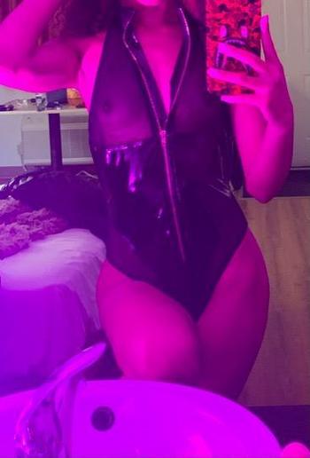 2539216662, female escort, Tacoma